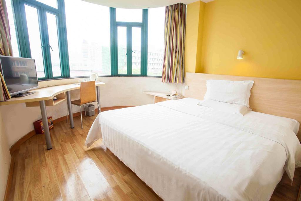 7Days Inn Nanning Min Zu Avenue Room photo