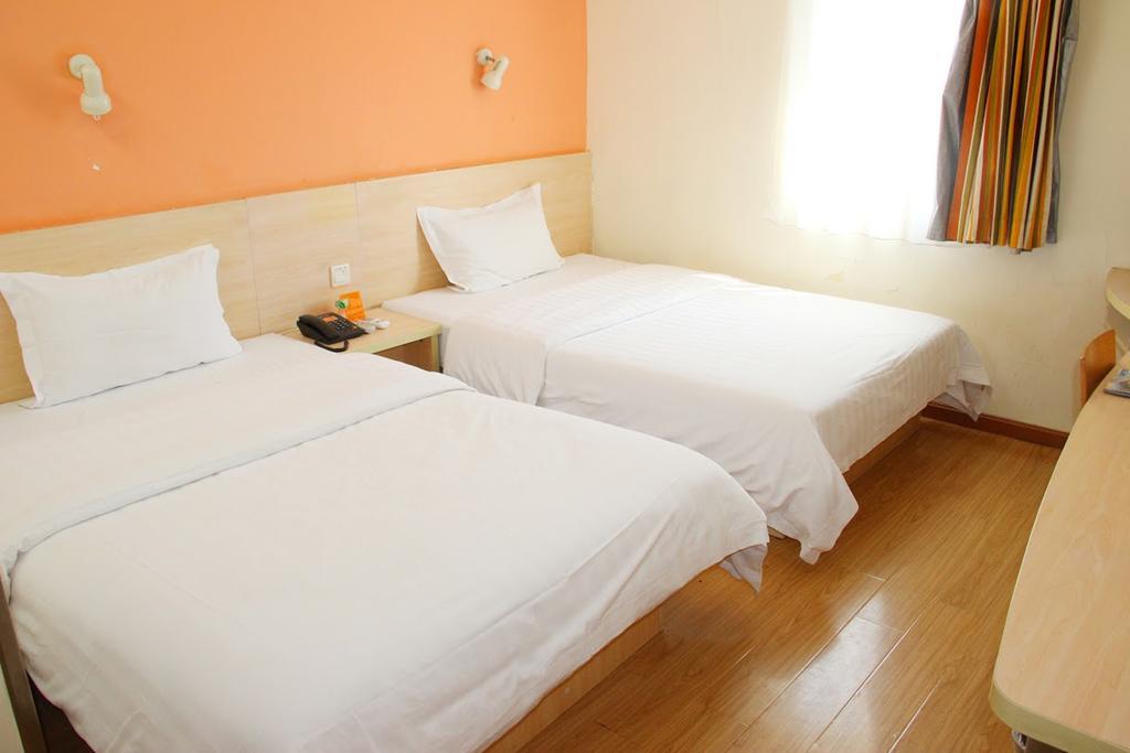 7Days Inn Nanning Min Zu Avenue Exterior photo